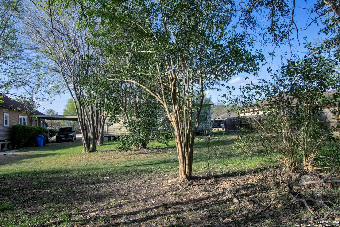 Photo of 127 Roosevelt Dr