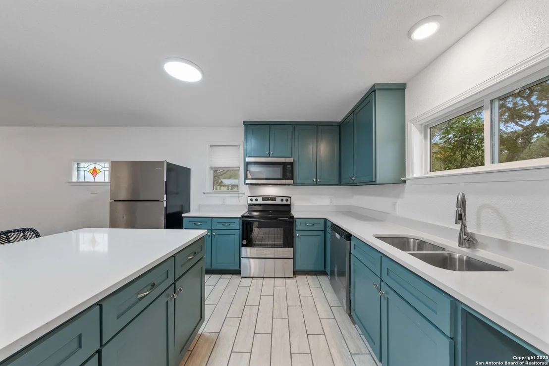 Photo of 143 Park Dr