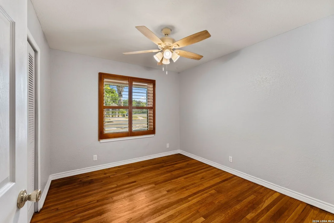 Photo of 359 Pilgrim Dr