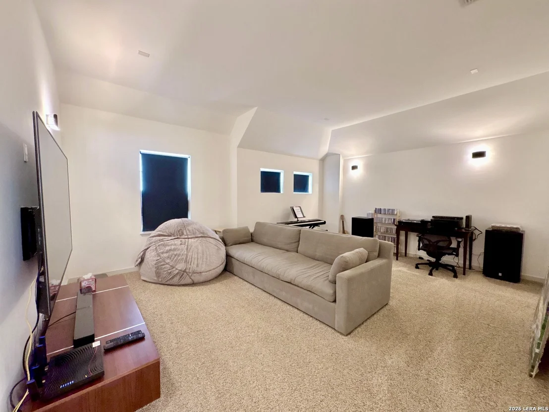 Photo of 23906 Viento Oaks
