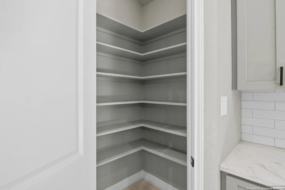 Photo of 109 Sutton PL