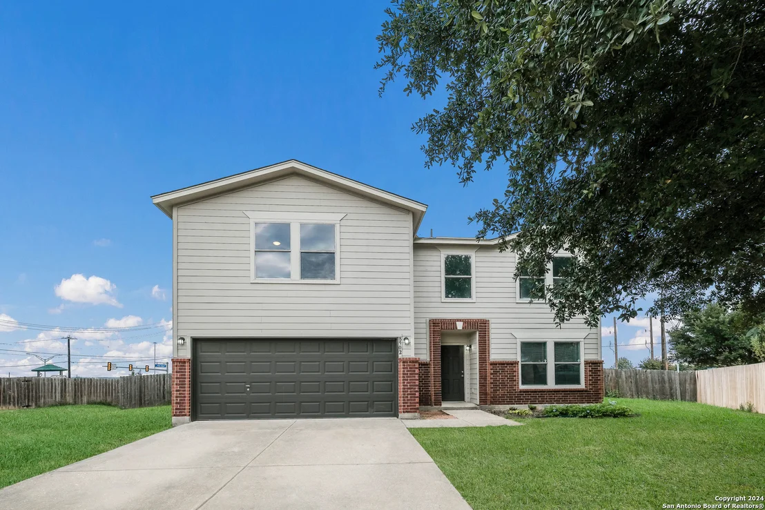 Photo of 8902 Catkin Meadow