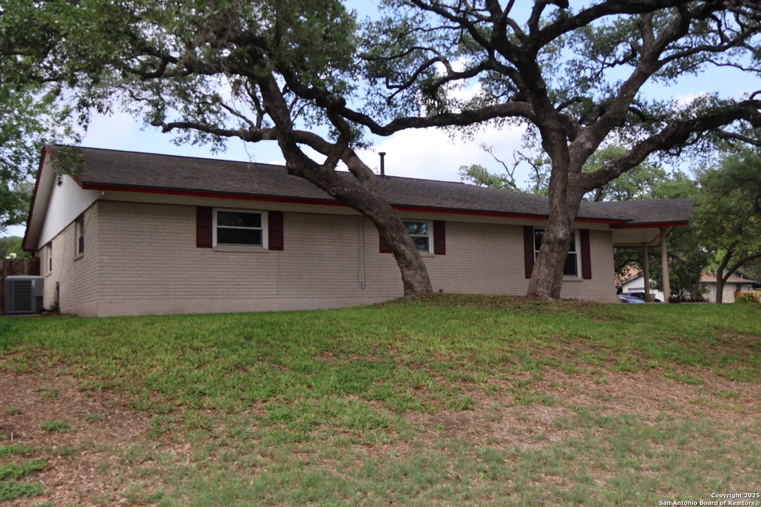 Photo of 405 Kimberly Dr