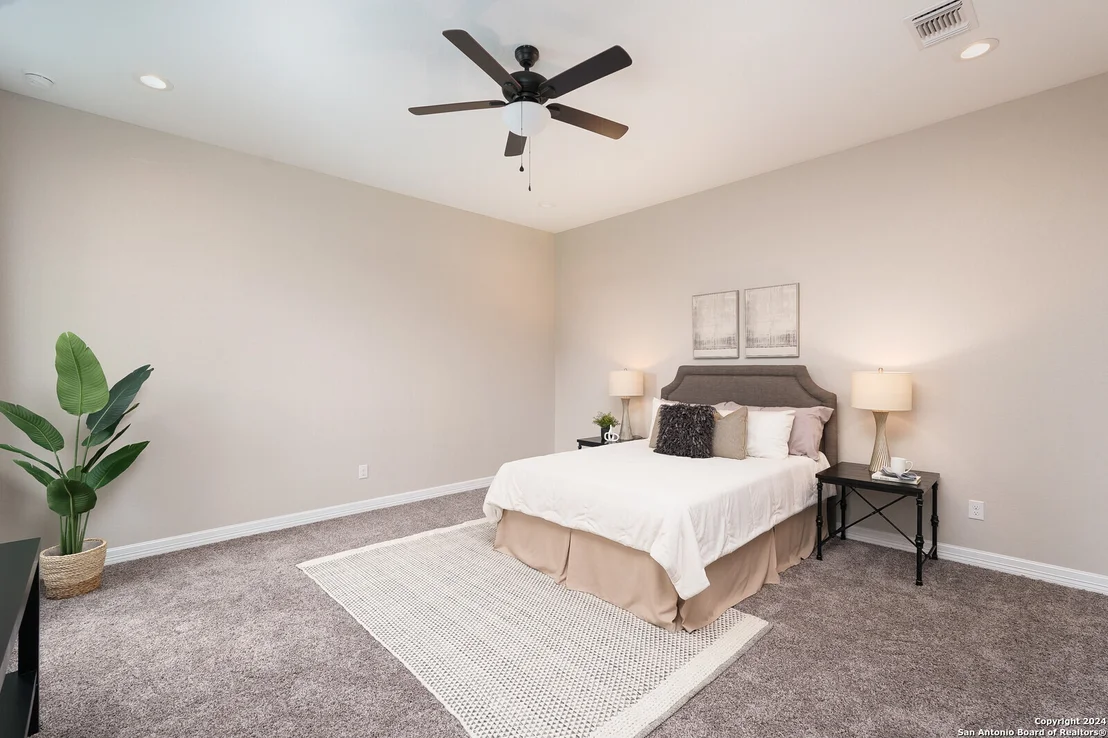 Photo of 24422 Canyon Row