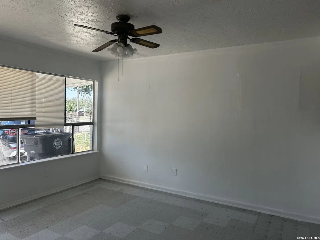 Photo of 1449 Juanita Dr