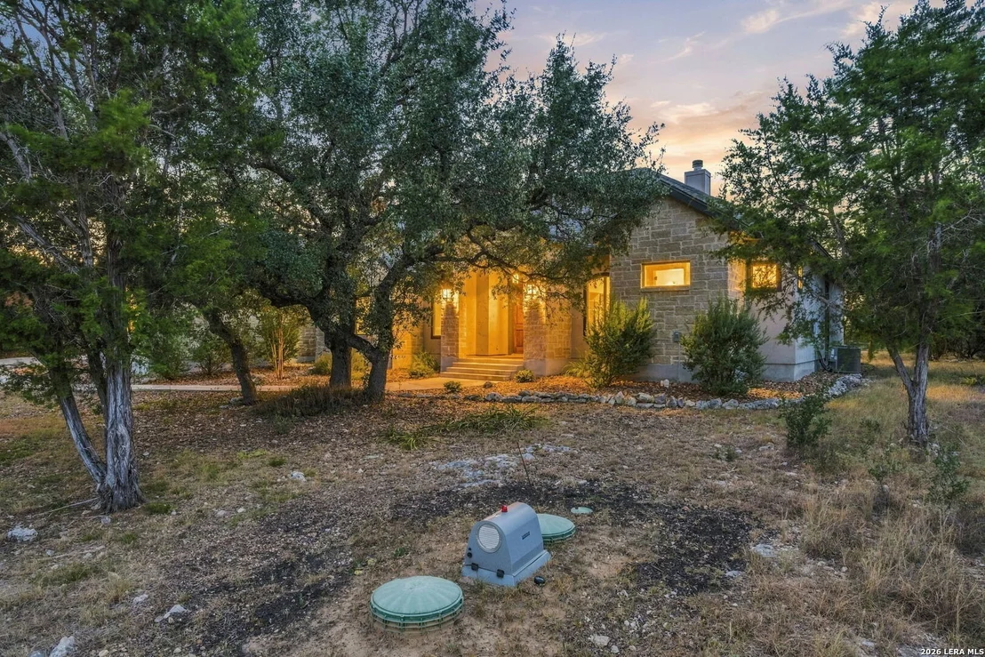 Photo of 112 ROLLING VIEW DR