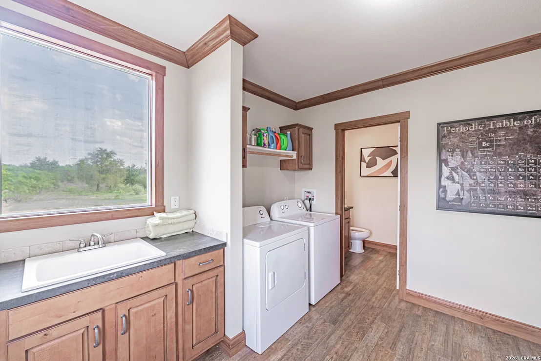 Photo of 819 County Road 356