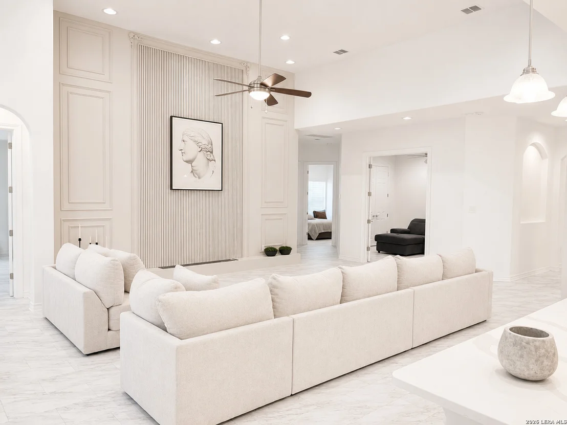 Photo of 1603 Oak Willow