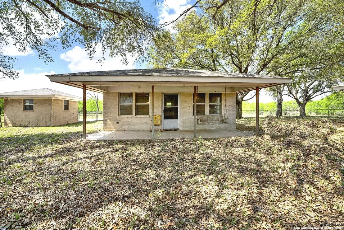 Photo of 1212 County Road 337