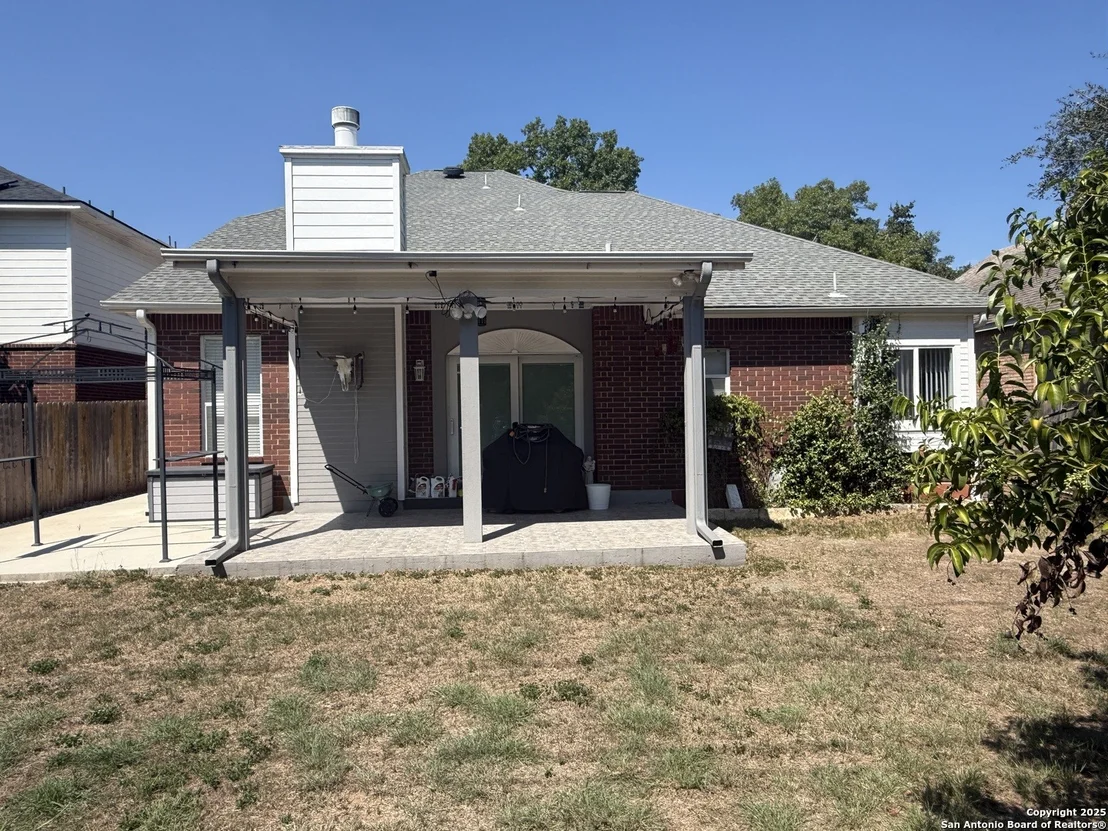 Photo of 2710 Montebello