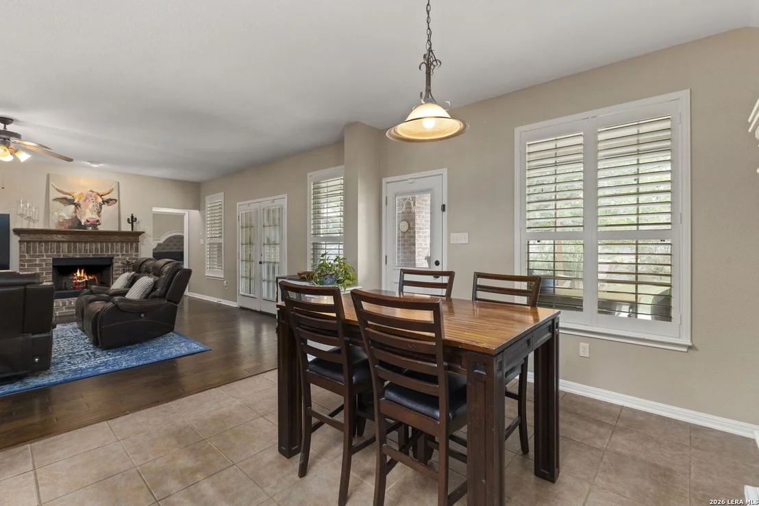 Photo of 266 MAIDSTONE CV