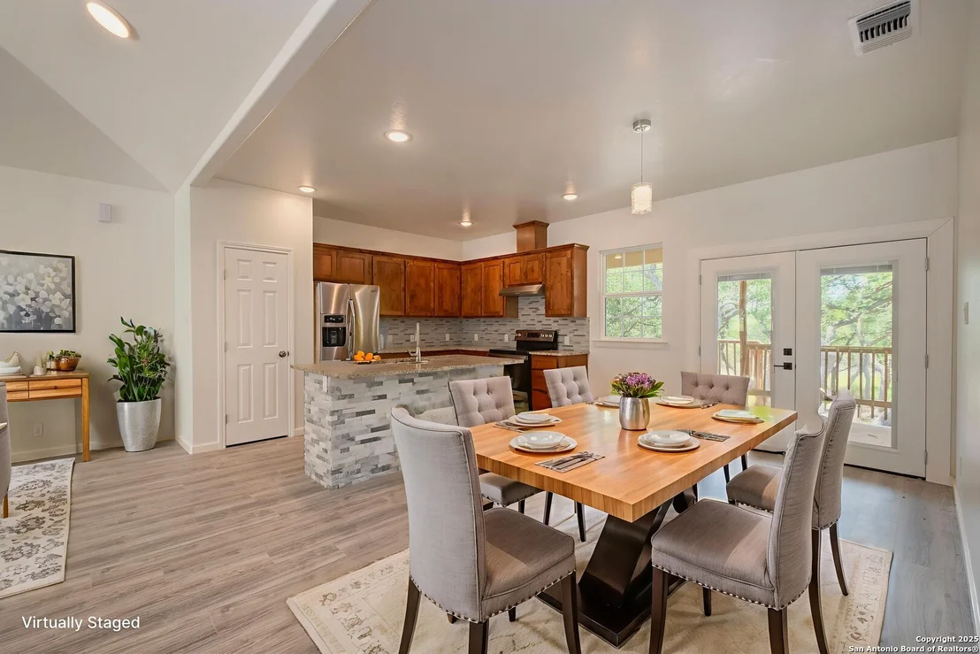 Photo of 423 County Road 2471