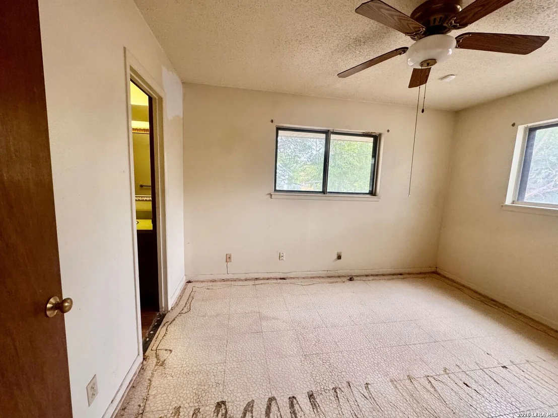 Photo of 5255 CROWN LN