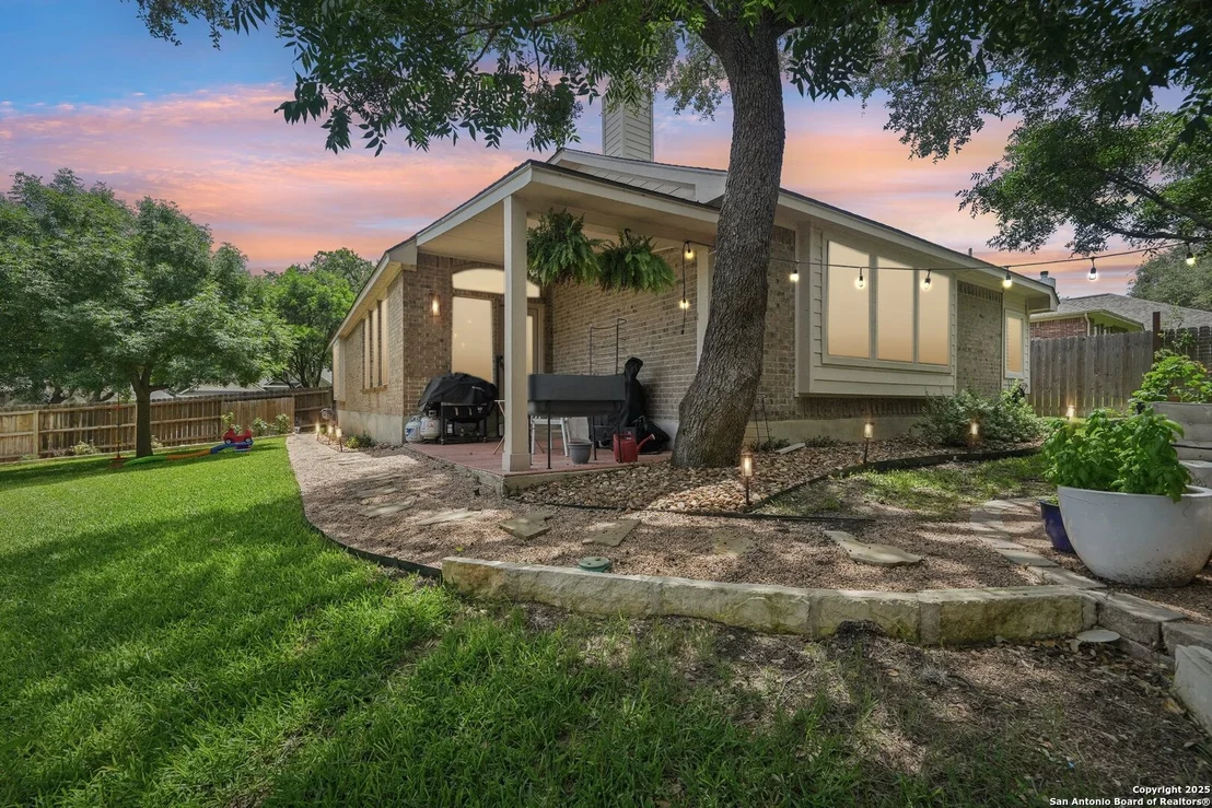 Photo of 16743 Worthington