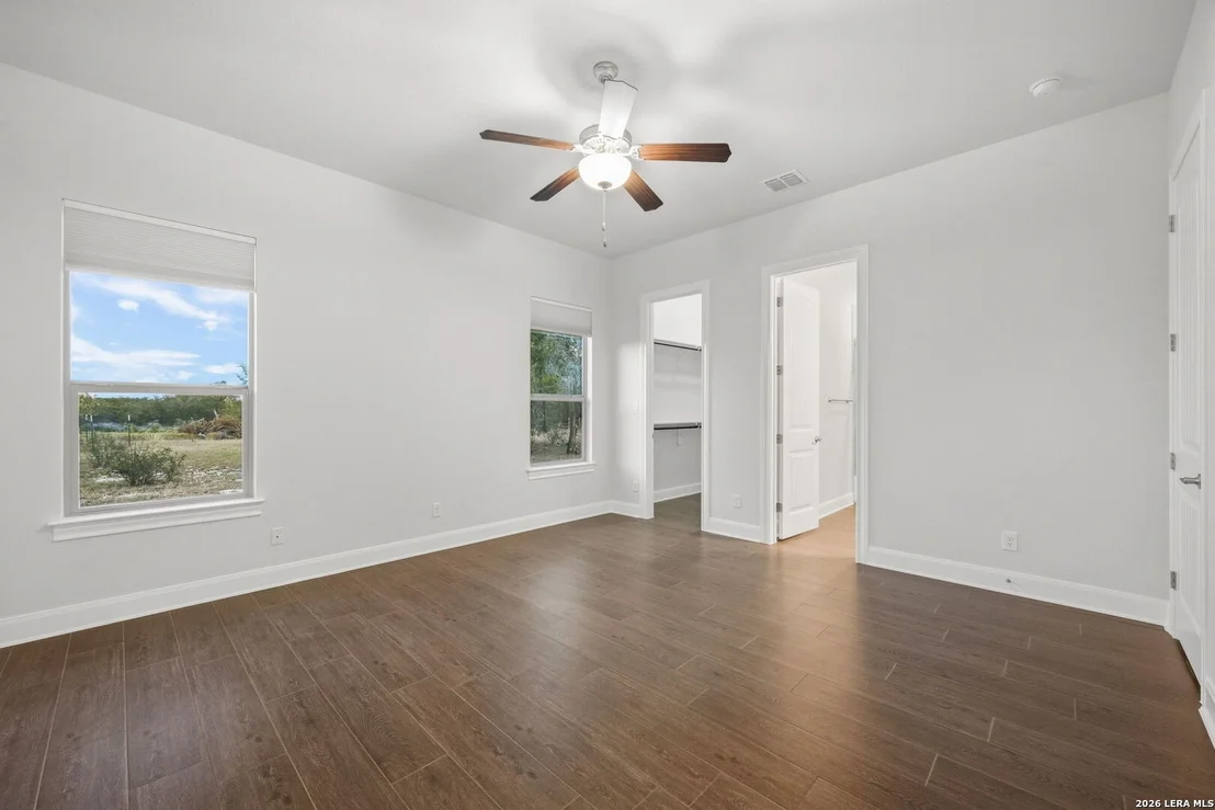 Photo of 112 ROLLING VIEW DR