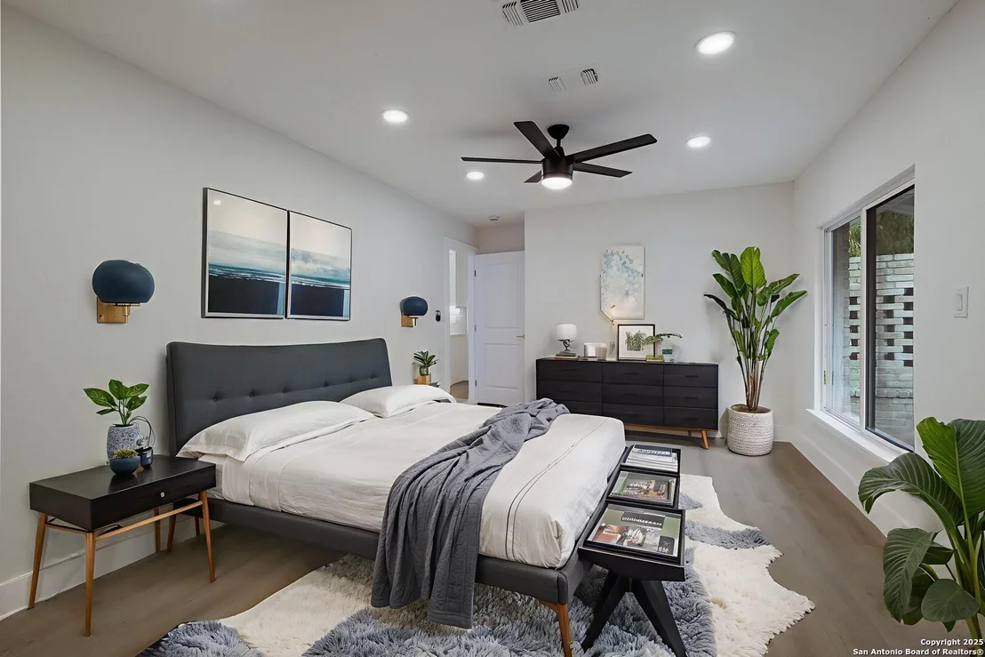 Photo of 6006 Forest Ledge