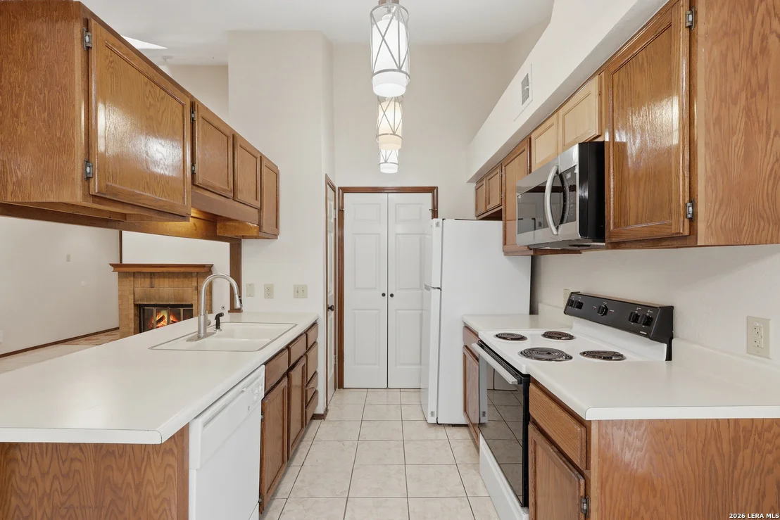 Photo of Unit 258 at 8633 Datapoint Dr