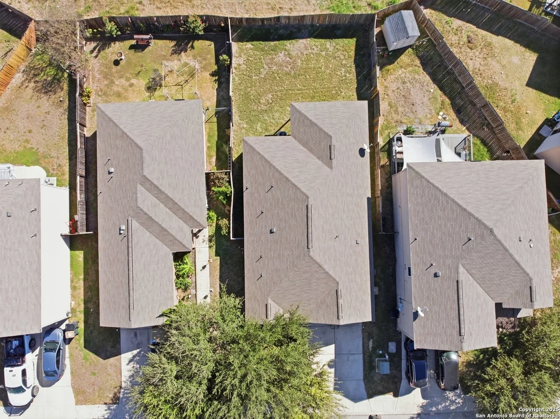 Photo of 6810 Luckey