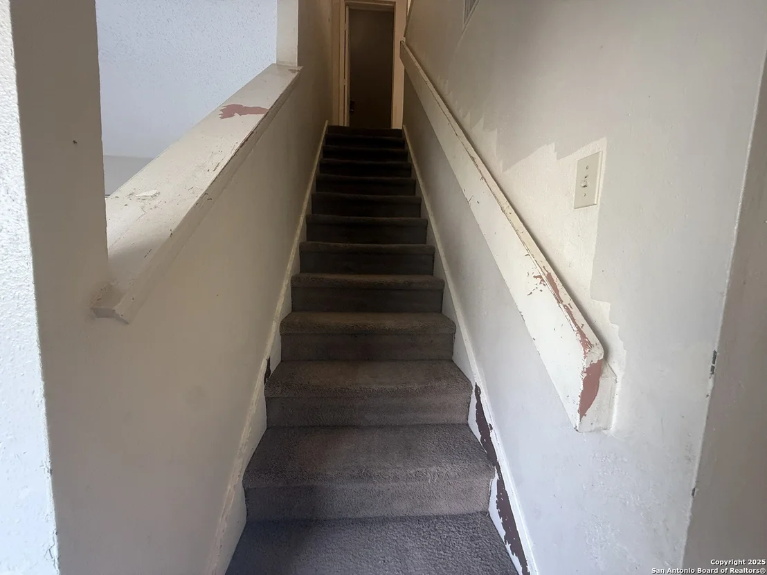 Photo of 10034 Amber Field