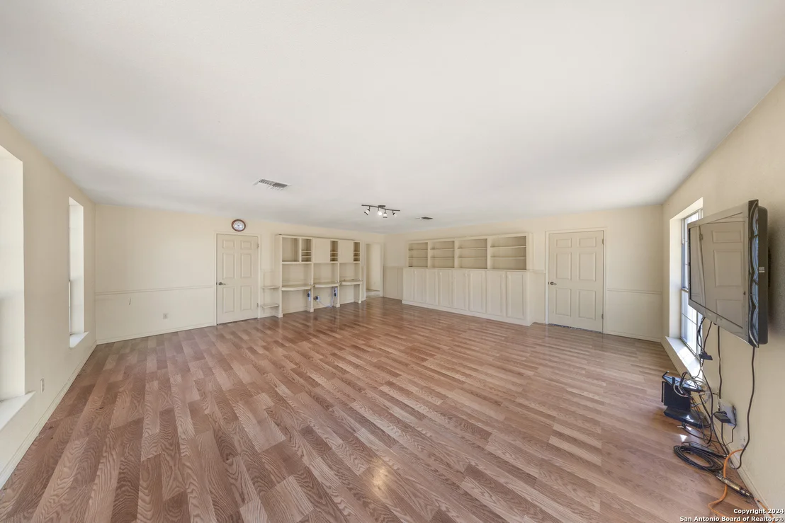 Photo of 3100 ROLLING OAKS DR