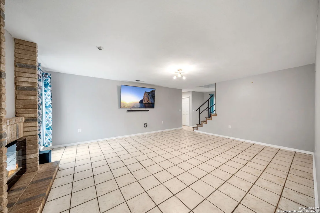 Photo of 7811 Valley Trails