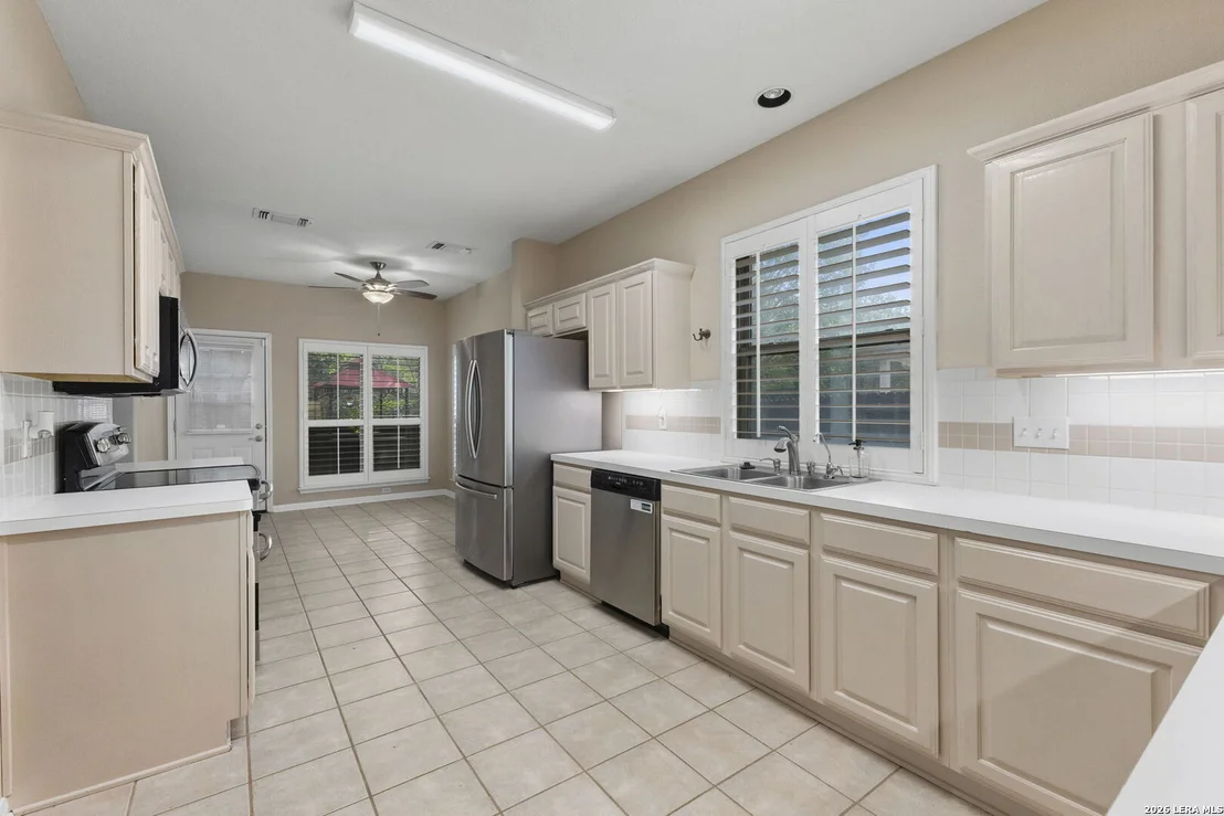 Photo of 15314 FALL PLACE DR