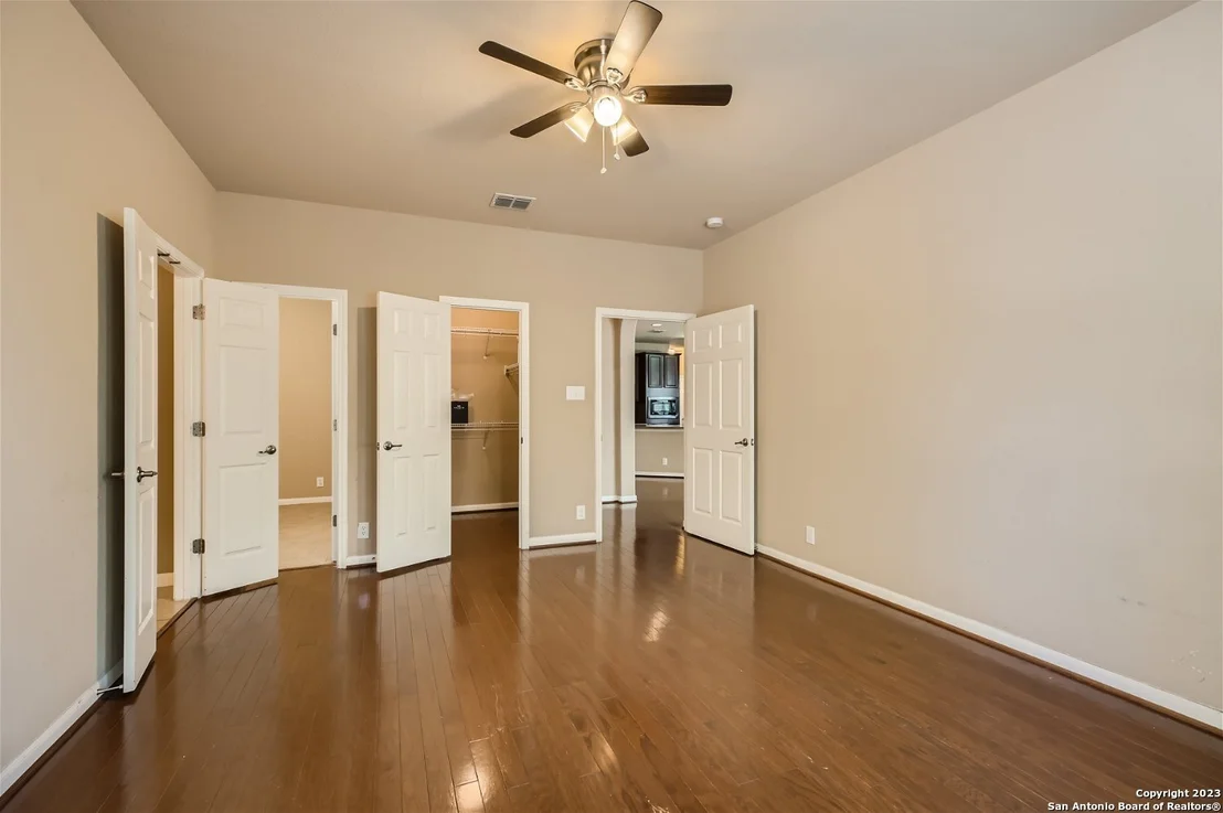 Photo of 1302 Magellan