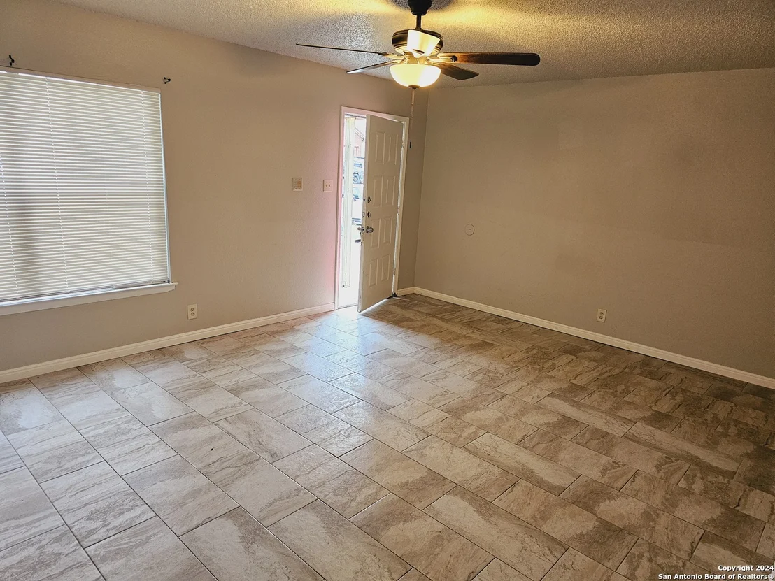 Photo of 12923 maple park