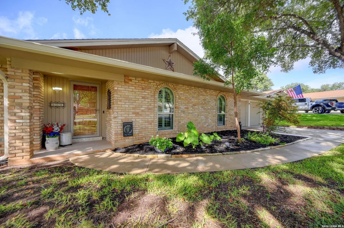 Photo of 106 Barcelona Drive