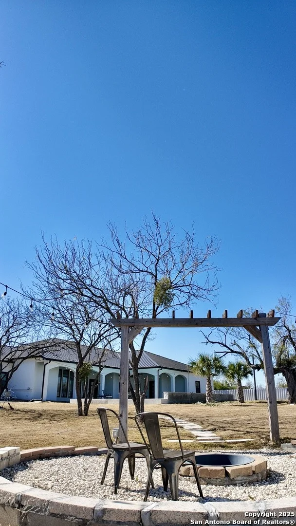 Photo of 903 Gillette Blvd