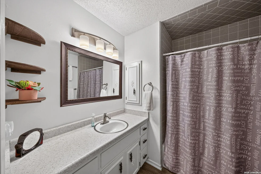 Photo of 7131 FOREST BRK