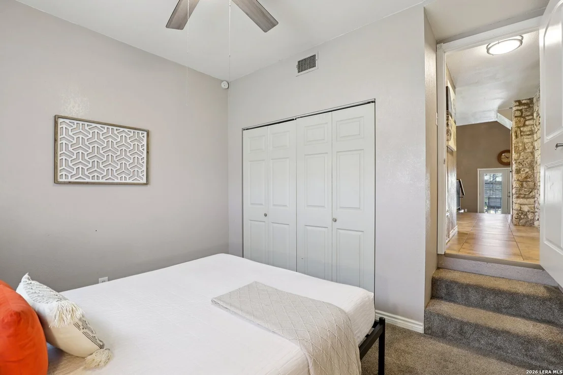 Photo of 122 Nueces