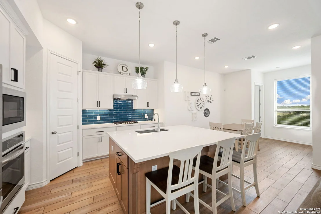 Photo of 1535 Terrys Gate