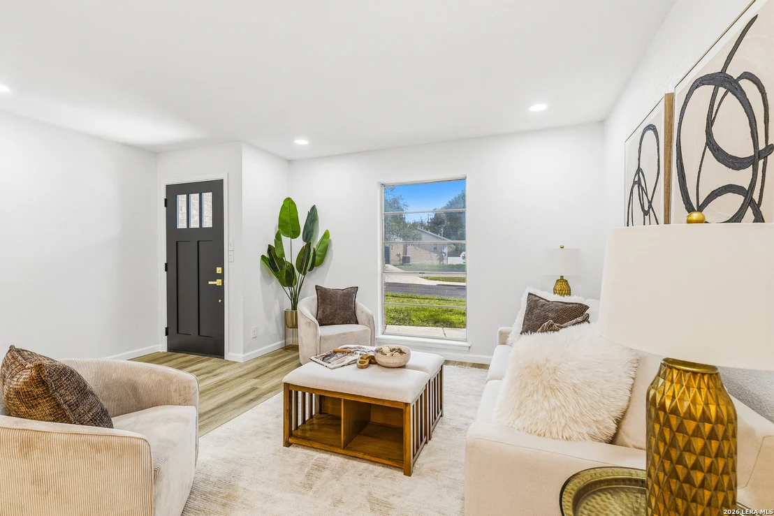 Photo of 6707 FOREST GRV