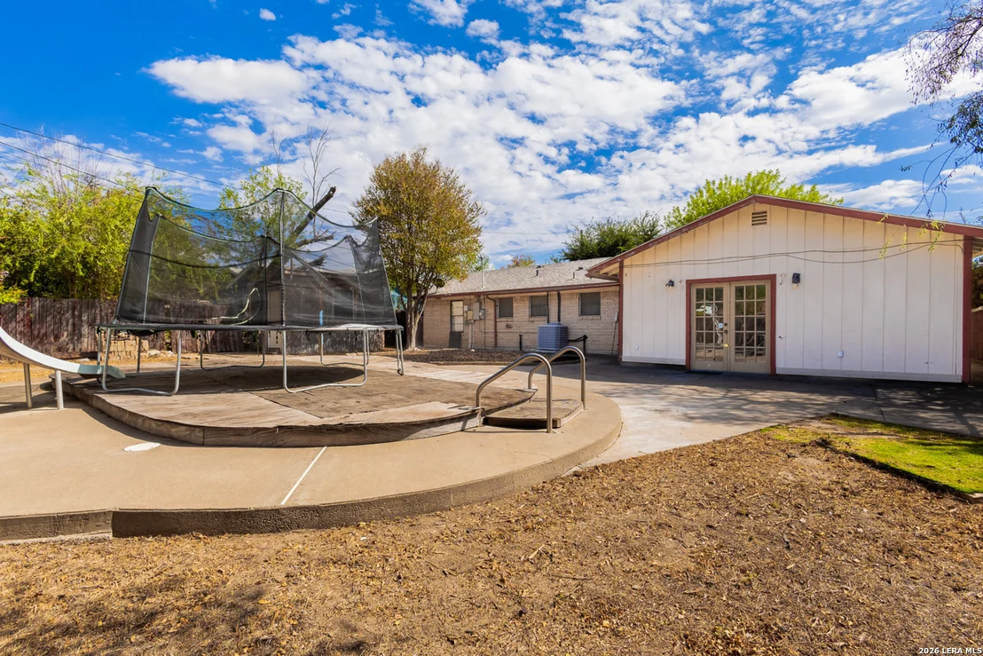 Photo of 2347 Edna Dr