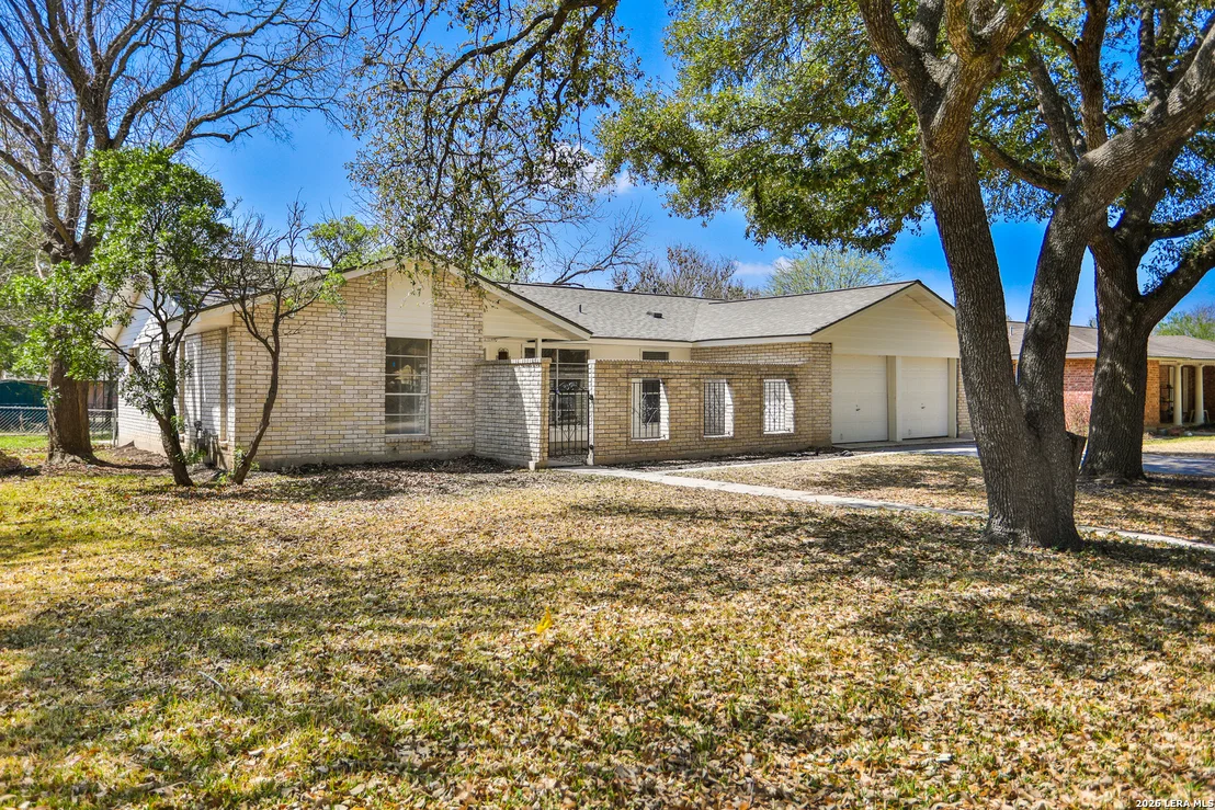Photo of 131 CREEKSIDE DR