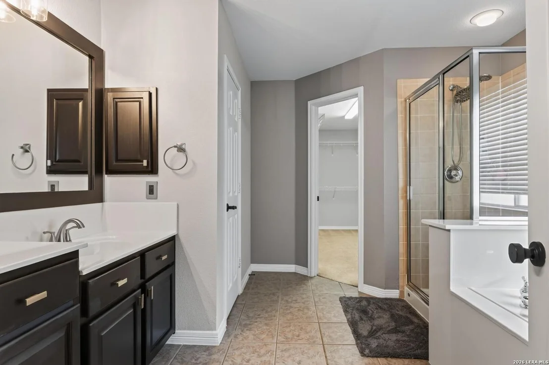 Photo of 8206 VALLEY WL