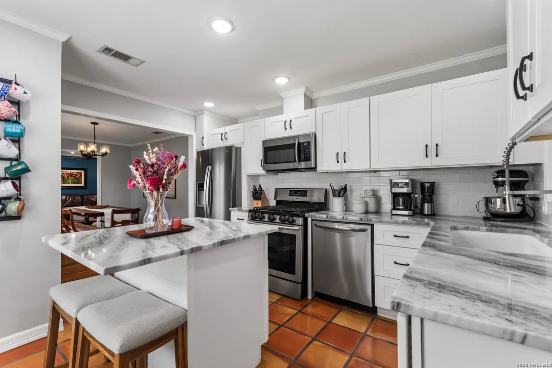 Photo of 318 BREES BLVD