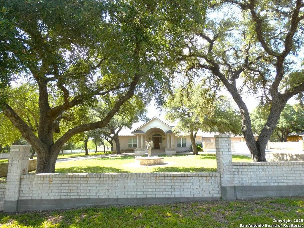 Photo of 133 Fairway Ridge