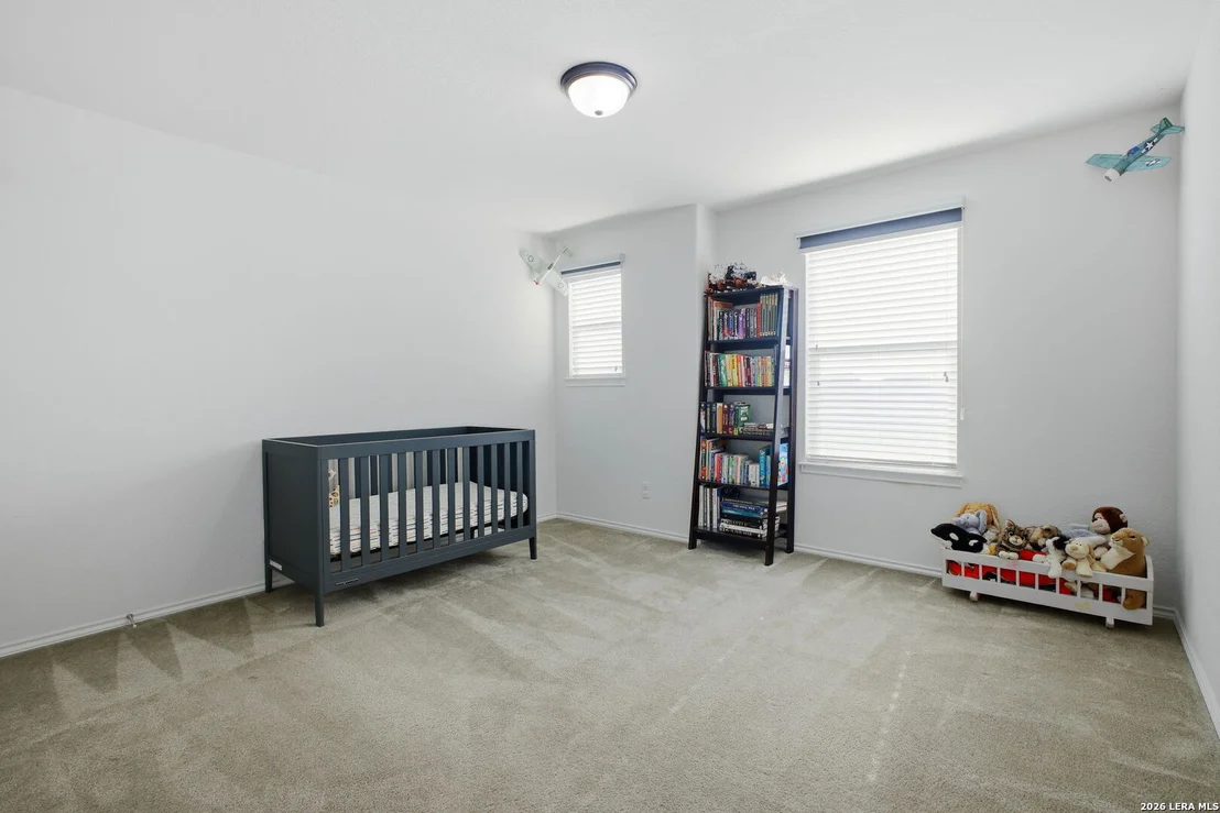 Photo of 20331 Roche Oak