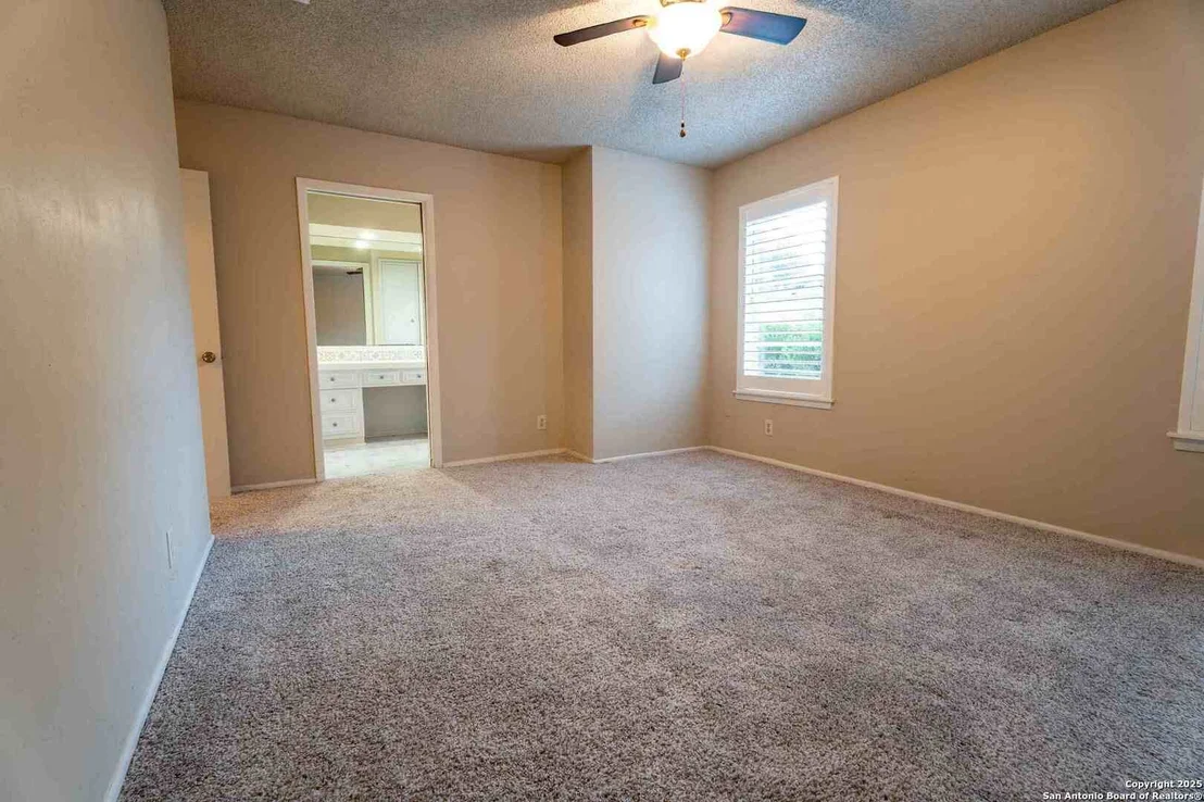 Photo of 123 Granada