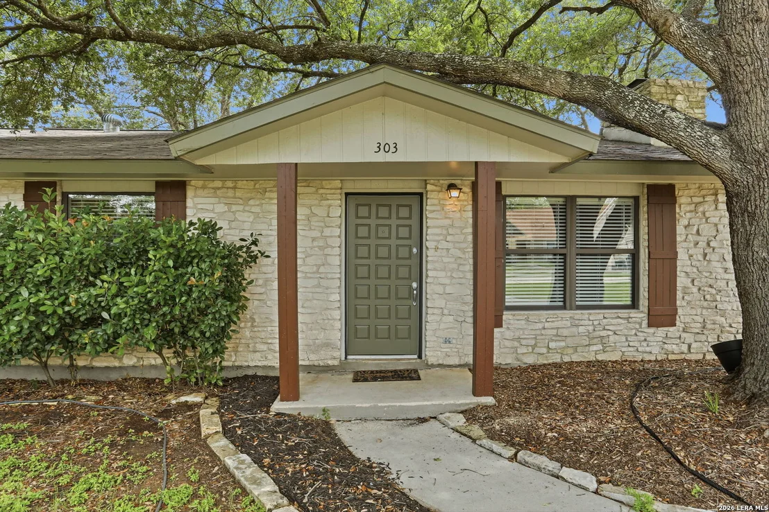 Photo of 303 CASTLE CT