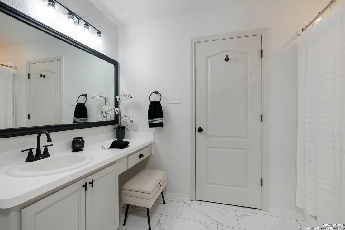Photo of 8902 Catkin Meadow