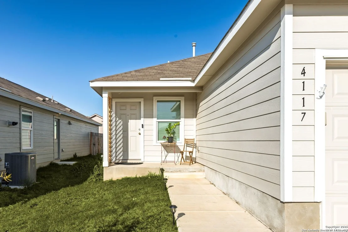 Photo of 4117 CATARACT CIR
