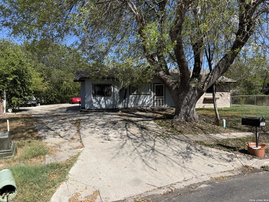 Photo of 7303 GLEN BRK