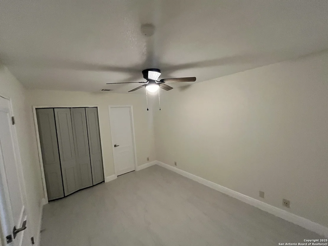 Photo of 7438 Rimhurst