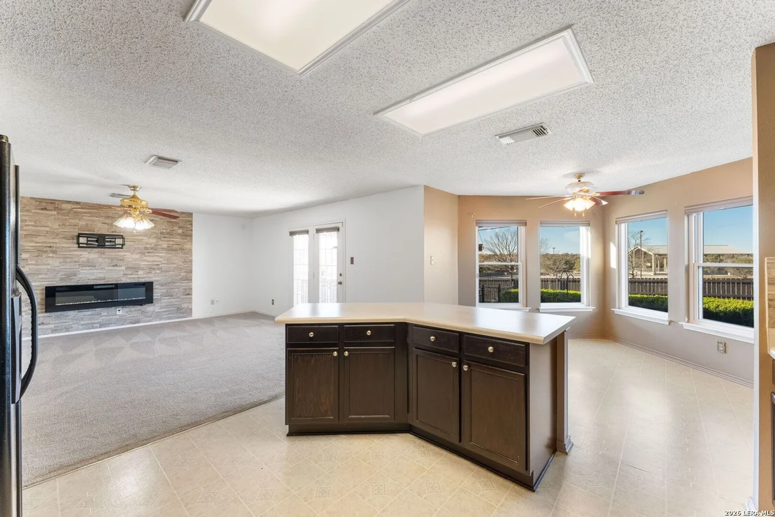 Photo of 1632 Willow Top
