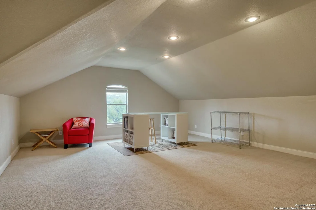 Photo of 2818 River Way