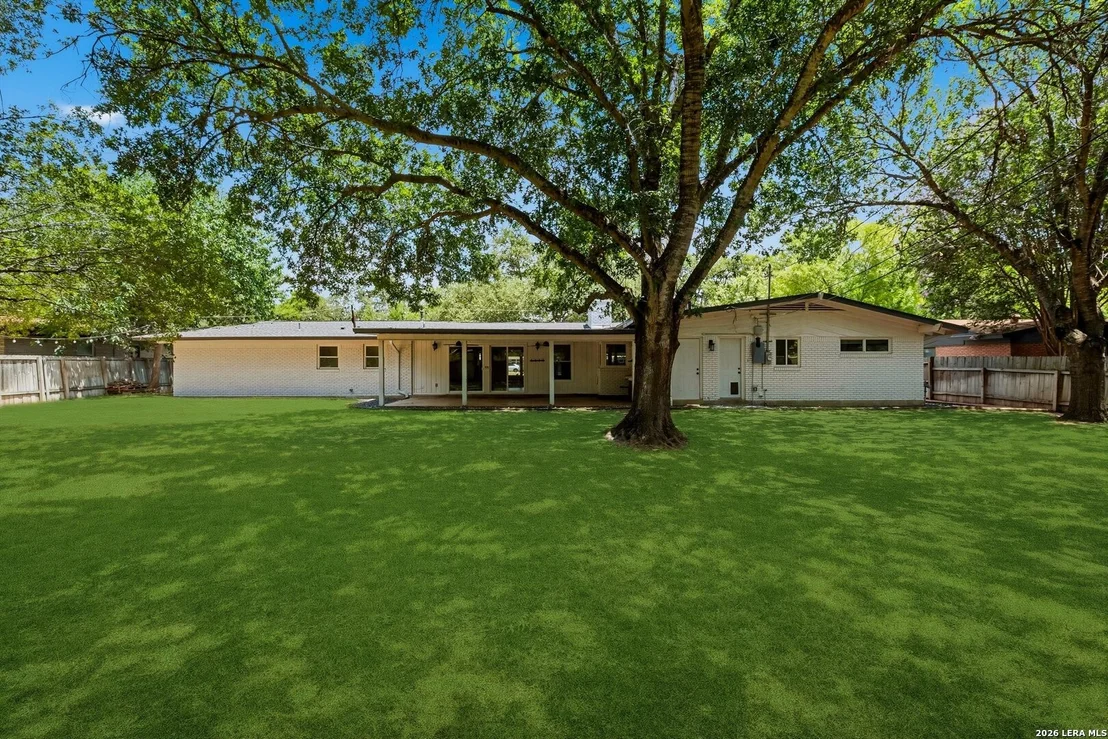 Photo of 217 Gardenview