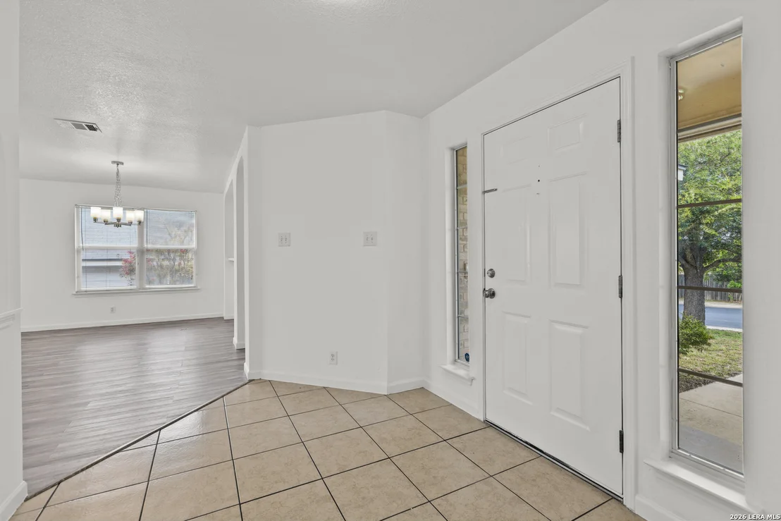 Photo of 10710 Diamond Rock